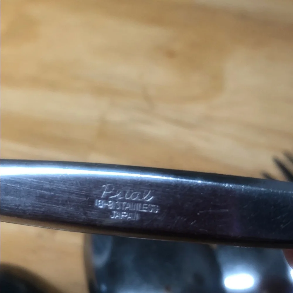 Sophisticated VTG Petal stainless Cutlery Set